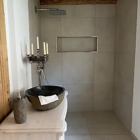 Chalet 1868 *