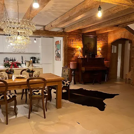 Chalet 1868 *